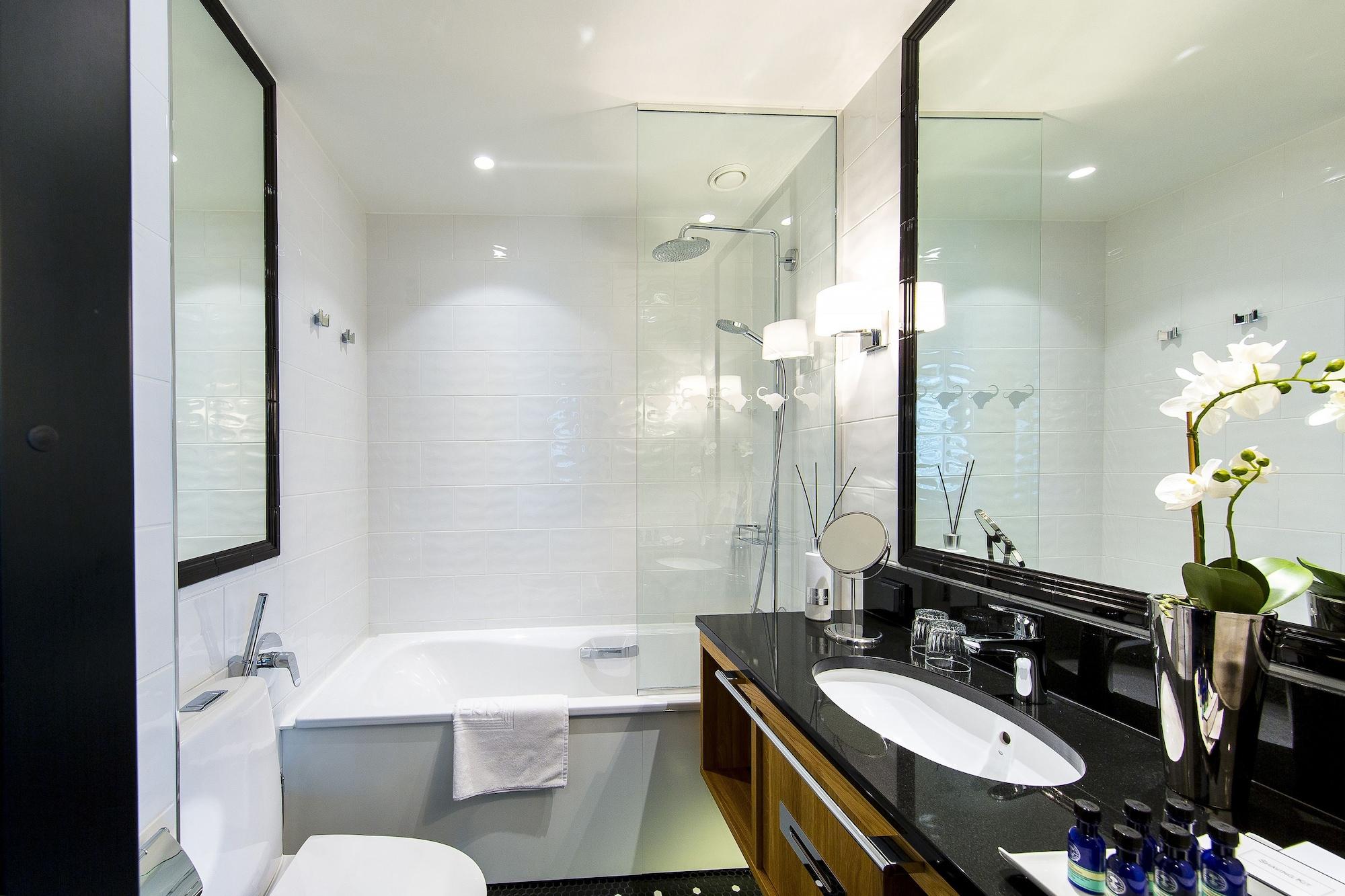 Lilla Roberts Hotelli 5*
